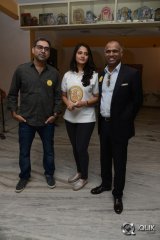 Size Zero Movie Press Meet